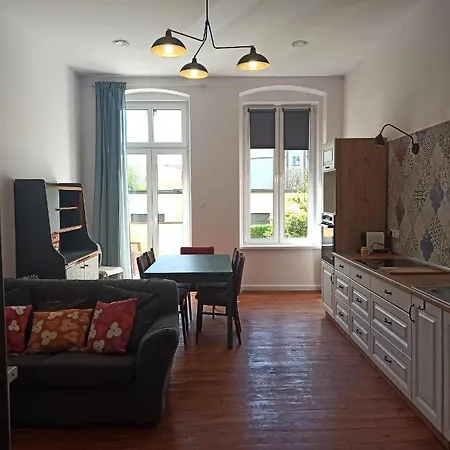 Apartament Paprotka 100M Legnica Eksteriør bilde